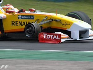 Команда Renault пропустит следующую гонку Формулы-1