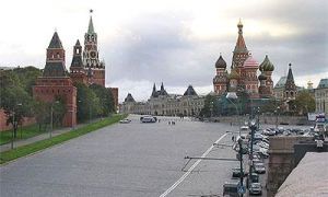 Неизвестный попытался прорваться в Кремль на автомобиле