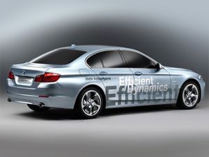 BMW готовит гибридную версию новой пятерки