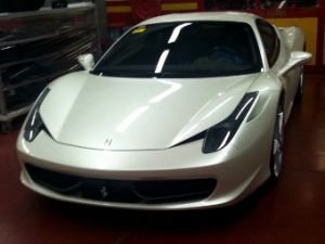 Алонсо получил персональную версию суперкара Ferrari