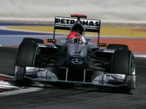 Команда Mercedes GP сократит время пит-стопа
