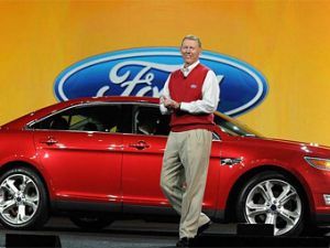 Руководитель концерна Ford за год заработал 18 миллионов долларов