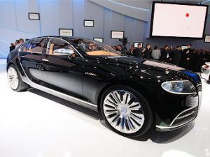 Суперседан Bugatti появится через три года