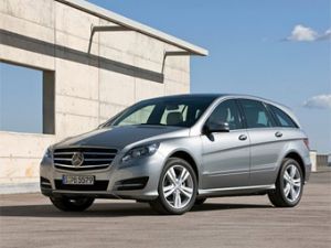 Компания Mercedes-Benz представила обновленный R-Class