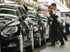 Японские автозаводы в 2010 году не смогут вернуться на докризисный уровень производства