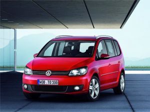 Концерн VW официально представил обновленный компактвэн Touran