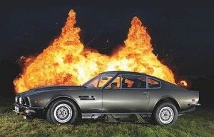 Автомобиль Джеймса Бонда Aston Martin DB4продается с аукциона