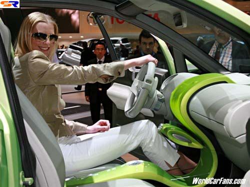 Женева 2006 Авто-шоу. Женщины и автомобили. ФОТО. Часть 2