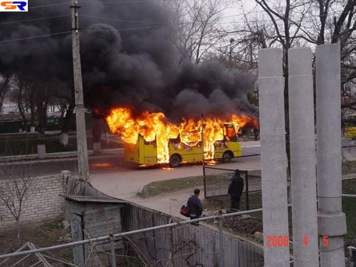 Вот так горят автобусы. ФОТО