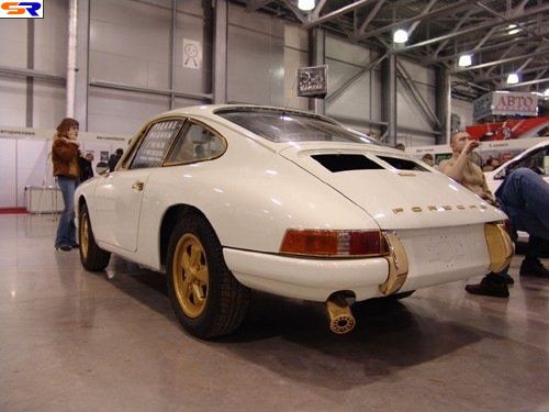 Золоченый Porsche. ФОТО