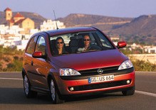  . (Opel Corsa) -  1