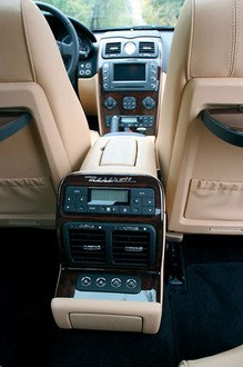   (Maserati Quattroporte) -  5