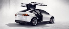  Tesla Model X   132 000  -  2