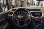 Cadillac    SRX -  5