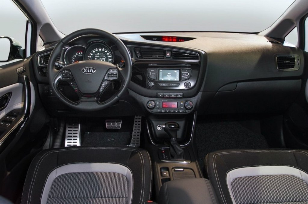 Kia sportage внутри