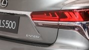 Lexus   LS   -  22