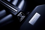 Rolls-Royce Phantom 2018:         -  15