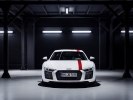 Audi R8   ,      -  44