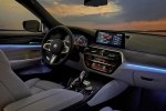 BMW 6-Series GT:       -  60