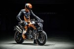 KTM 790 Duke 2018 — один из претендентов на звание лучшего мотоцикла мотошоу EICMA 2017 - фото 13