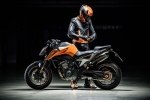 KTM 790 Duke 2018 — один из претендентов на звание лучшего мотоцикла мотошоу EICMA 2017 - фото 23