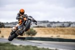 KTM 790 Duke 2018 — один из претендентов на звание лучшего мотоцикла мотошоу EICMA 2017 - фото 28