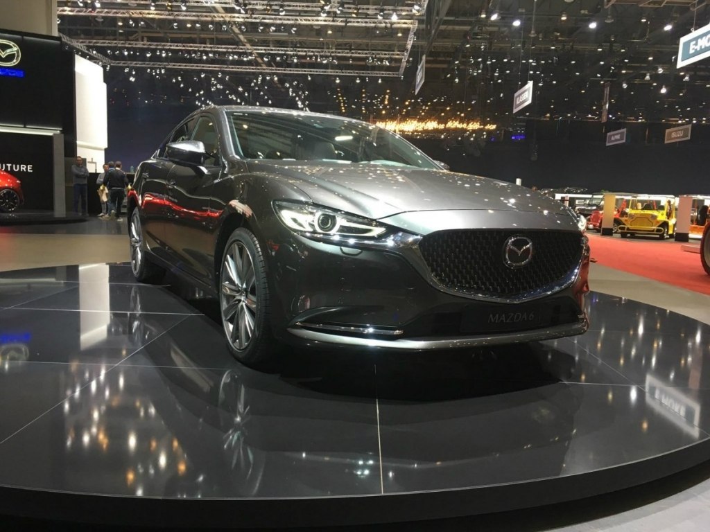 Mazda шестерка 2021 года