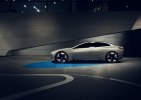 BMW определилась с датой дебюта электрокара i4 - фото 4