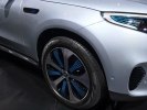 Париж 2018: Mercedes-Benz представил конкурента Audi e-tron и Jaguar i-Pace - фото 4