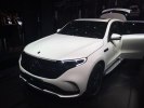 Париж 2018: Mercedes-Benz представил конкурента Audi e-tron и Jaguar i-Pace - фото 6