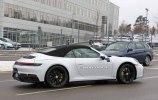 Porsche начал тесты нового кабриолета 911 - фото 3