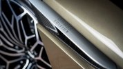 Aston Martin показал джеймсбондовскую версию DBS Superleggera - фото 2