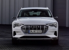  Audi e-tron   -  2