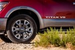 Nissan Titan     -  7