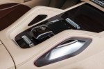 Кроссовер Mercedes-Maybach GLS сохранил кузов донора - фото 30