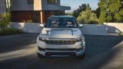 Новый Grand Wagoneer: Jeep вступает в борьбу с Range Rover - фото 5