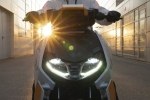 BMW представила новый электроскутер с огромным дисплеем - фото 5