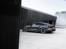 Audi e-tron GT:    udi -  6