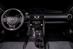 На память: Lexus выпустит спецверсию IS с атмосферным V8 - фото 11