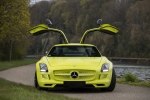 Редчайший Mercedes SLS продают за миллион евро - фото 5