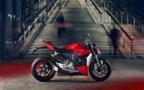   Ducati Streetfighter V2 -  18