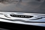 Chrysler      200 S -  8
