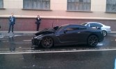   Nissan GT-R    -  4