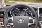 Toyota      Land Cruiser    -  4