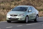  Opel Astra    -  1