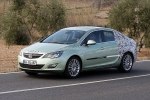  Opel Astra    -  2