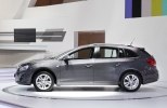 Chevrolet Cruze:    -  2