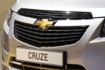 Chevrolet Cruze:    -  8