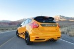     Ford Focus ST    -  4