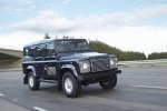 Land Rover Defender    -  4